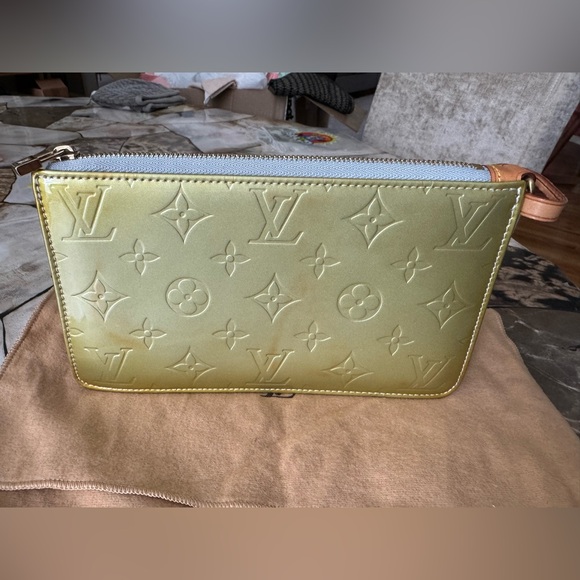 Louis Vuitton Lexington Vernis Pochette with Dust Bag - Picture 6 of 16